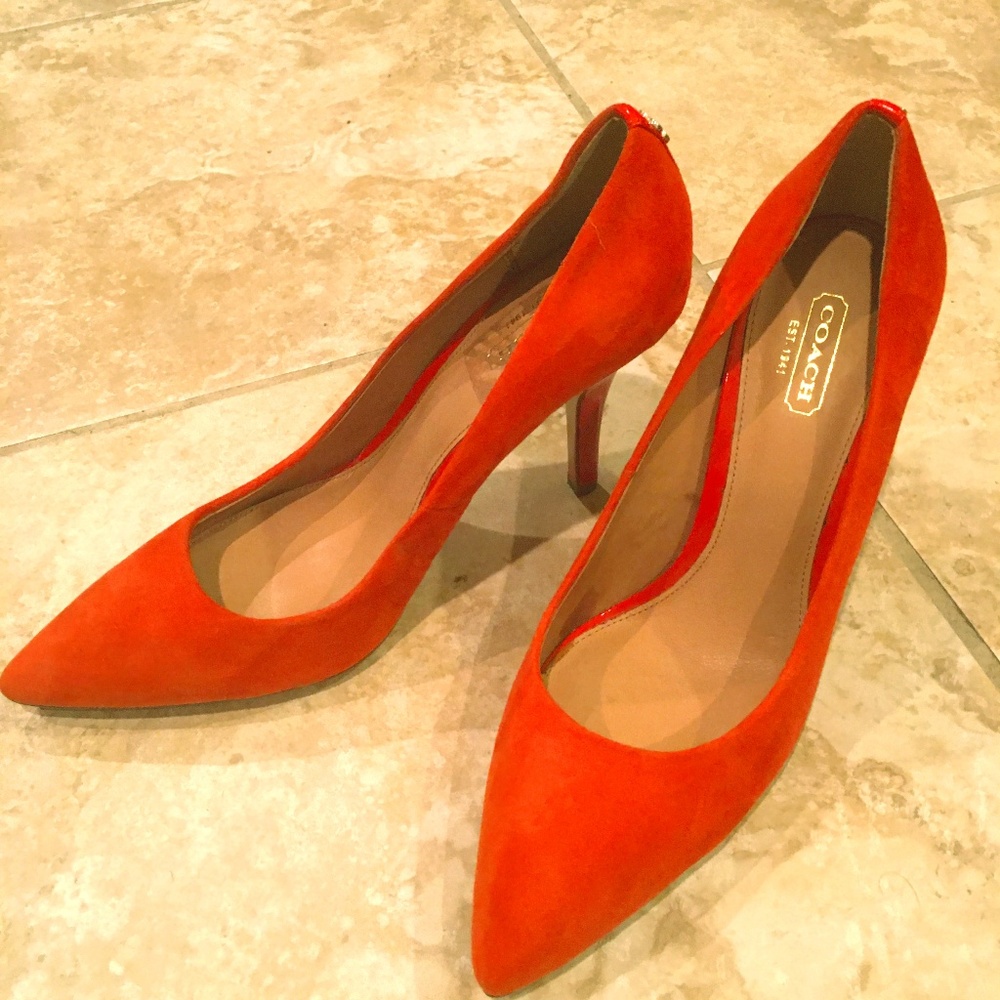 Brand New Coach Orange Suede Pumps 8.5